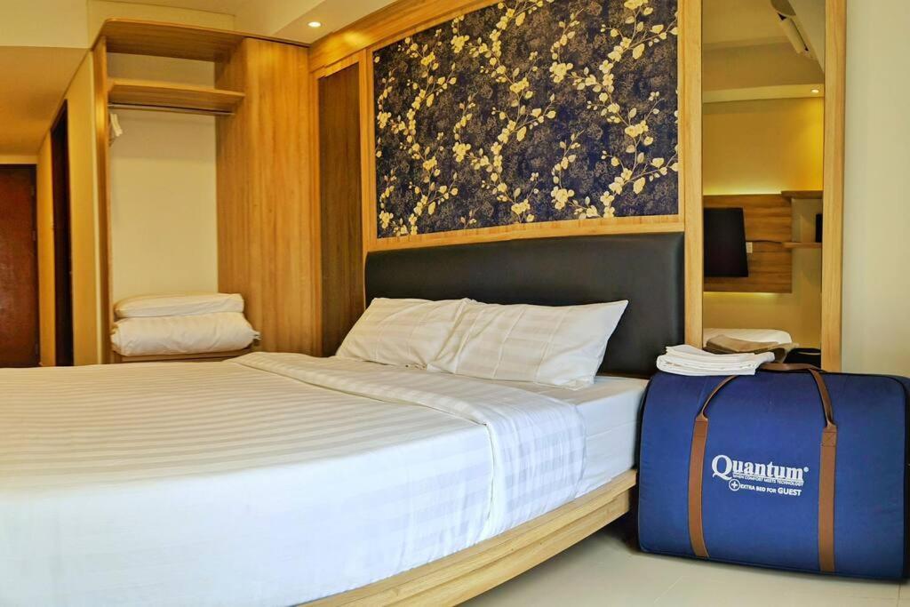 Apartemen Lovina 1806 At Pollux Meisterstadt